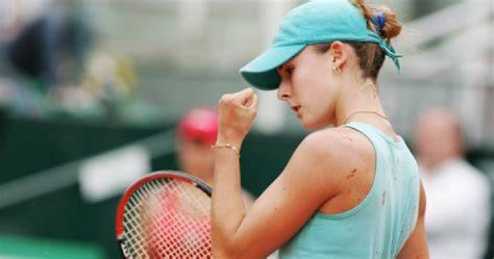 10 questions about Aliz&eacute; Rome, Serena Williams, writing