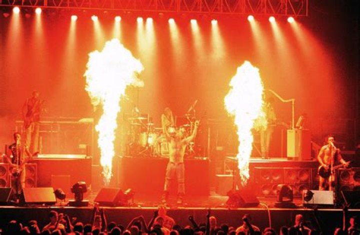 22+ Listen von Rammstein Sophia Thomalla Till Lindemann Tattoo? Sophia
