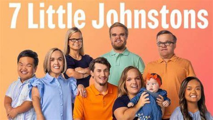 7 Little Johnstons Family Parties With ADOPTED SIXTH CHILD! Will Star