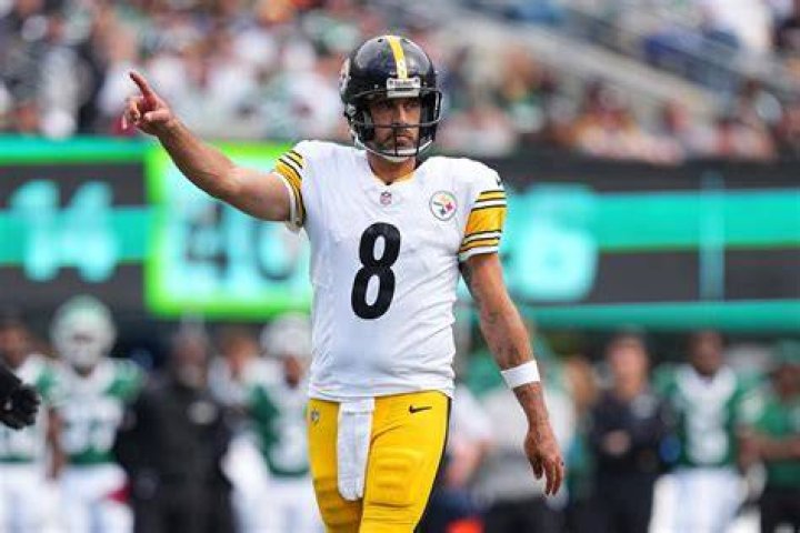 Aaron Rodgers' fiancée confirmed to be Shailene Woodley
