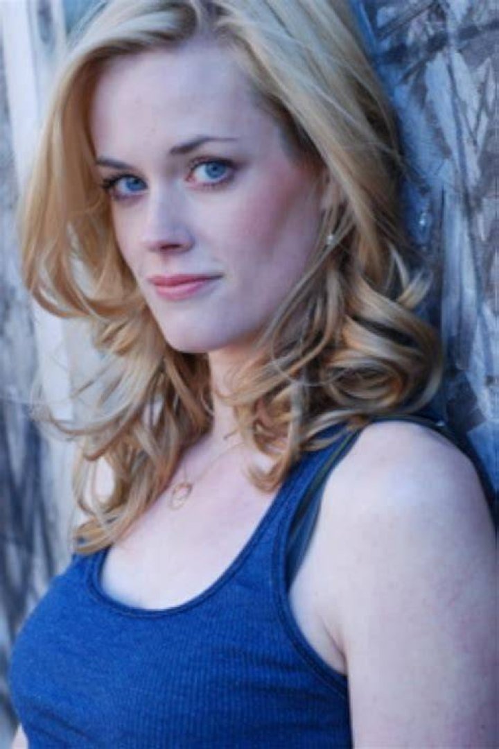 Abigail Hawk&rsquo;s Measurements, Wiki, Bio, Height, Husband, Married, Kids