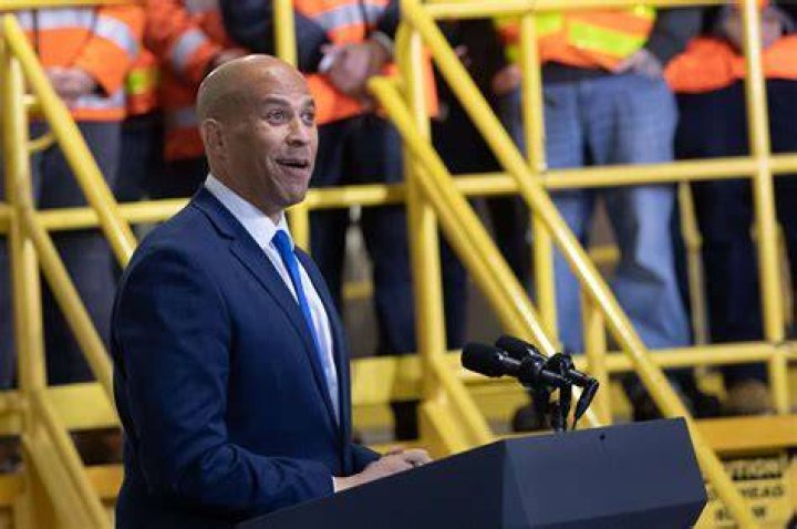 After Repeatedly Opposing Marijuana Banking Reform, Cory Booker Says It