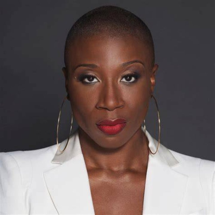 Aisha Hinds / Aisha Hinds / During her career, she started her career