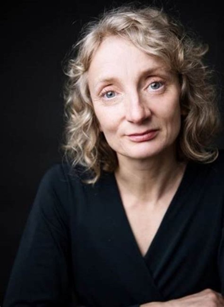 Amanda Lawrence