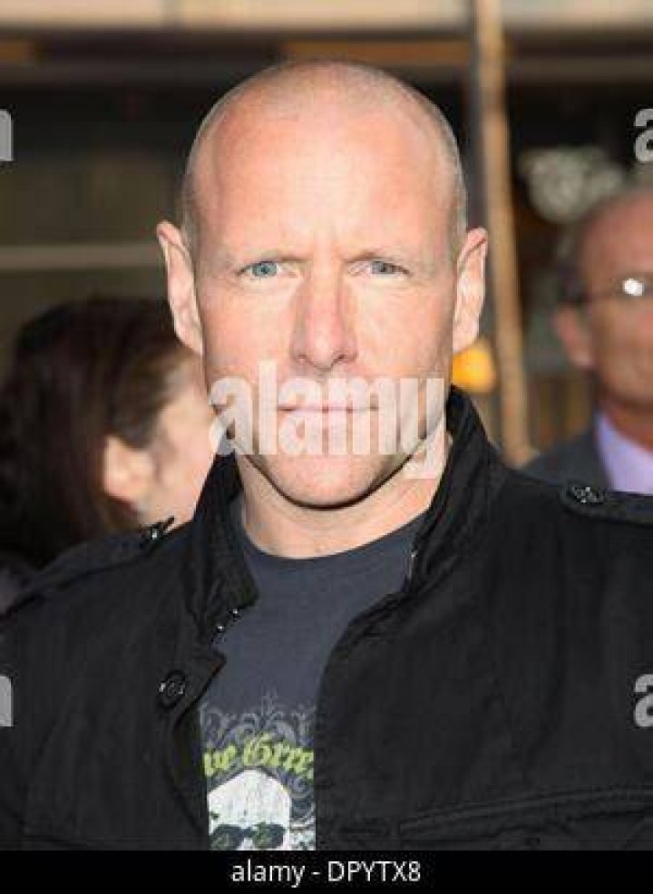 Apr 28, 2009 Hollywood, California, USA Actor HUGH DILLON & Guest