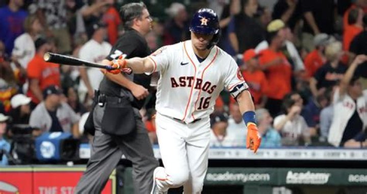 Astros say Aledmys D&iacute;az filling in for Kyle Tucker at right field is