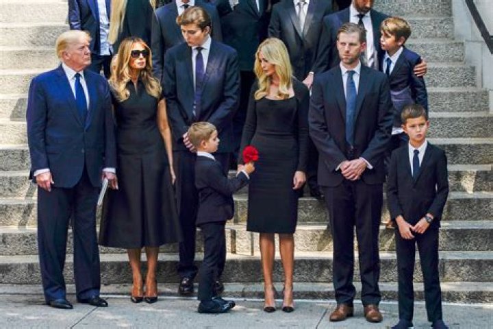 At Ivana Trump&rsquo;s Funeral, a GoldHued Coffin and the Secret Service