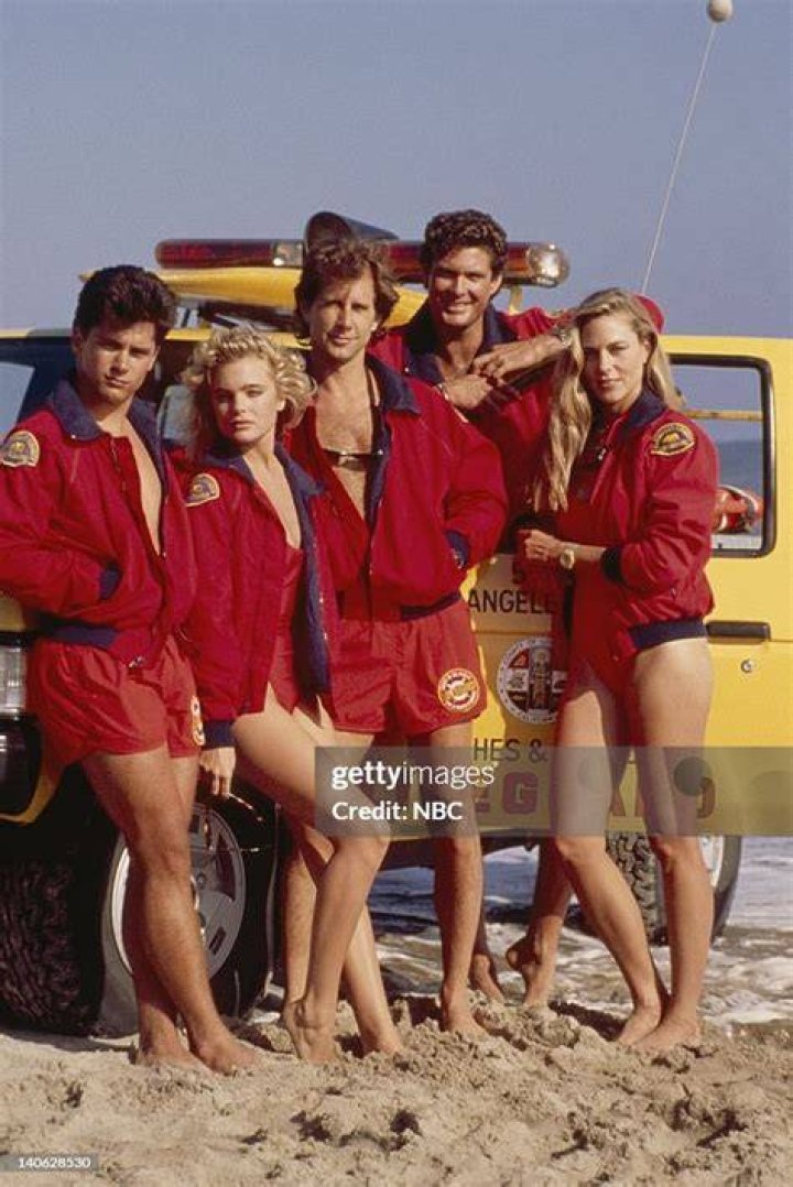 Baywatch eddie and shauni Erika eleniak, Baywatch tv show, Baywatch