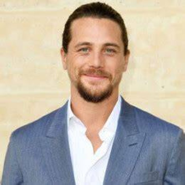Ben Robson Bio, Affair, Single, Net Worth, Salary, Age, Nationality, Height