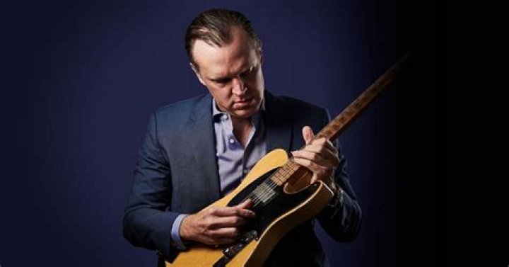 Biografia de Joe Bonamassa conhe&ccedil;a trajet&oacute;ria de sucesso do guitarrista
