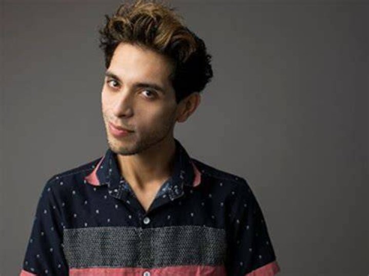 Brandon Rogers at Chicago Improv Official
