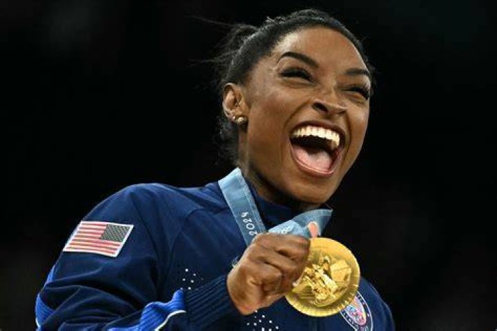 Brave Simone Biles won Olympic 2020 silver just weeks after sister was