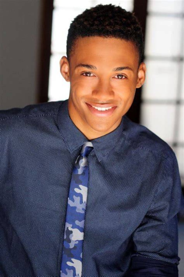 Camaron Engels Height, Weight, Age, Net Worth, Family, Bio, Salary