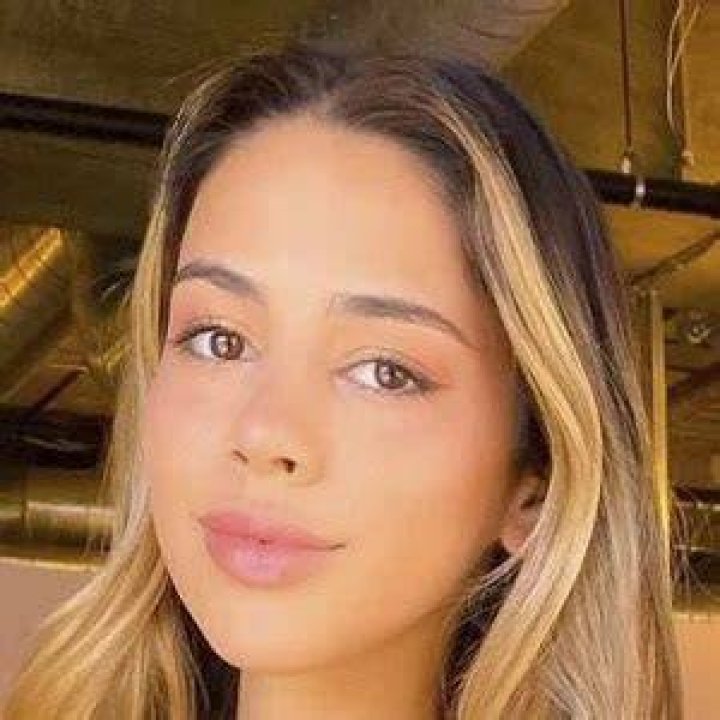 Carolina Samani (carolinasamani) Nude OnlyFans Leaks (20 Photos