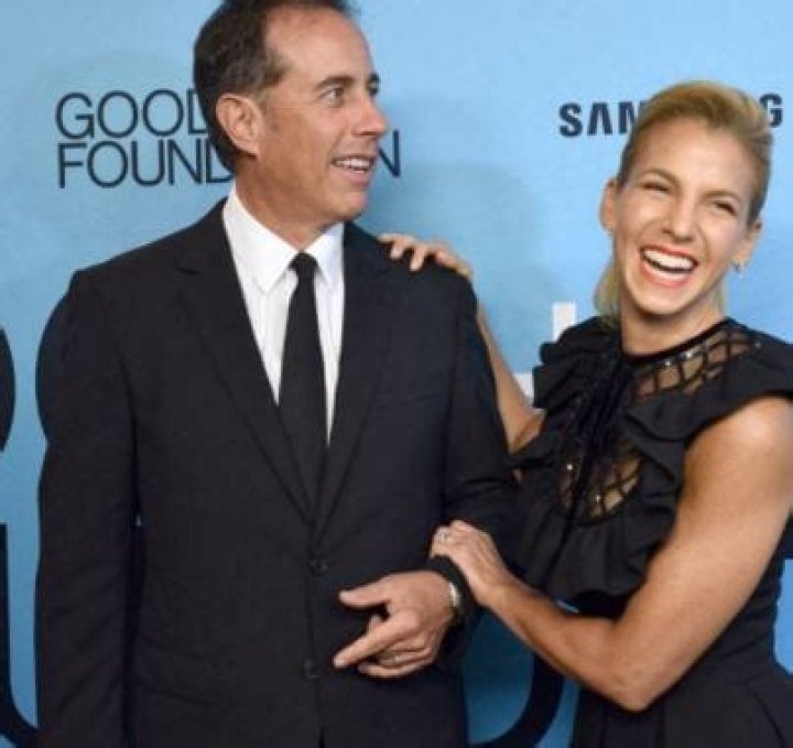 Carolyn Liebling Is Jerry Seinfeld's Sister She Was His Business Manager
