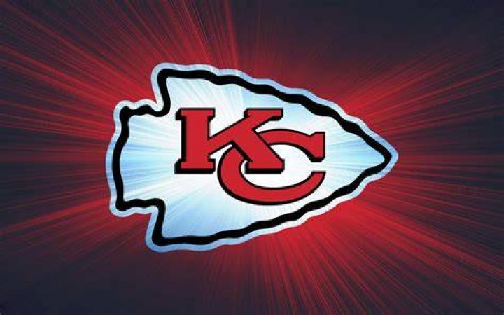 Chiefs' Nick Allegretti, ChicagoArea Native, Twins Before