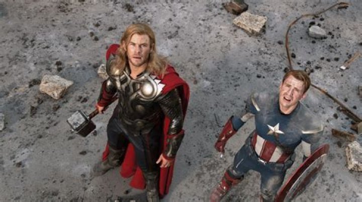 Chris Hemsworth's Brothers Liam and Luke Hemsworth Cheer Him On at