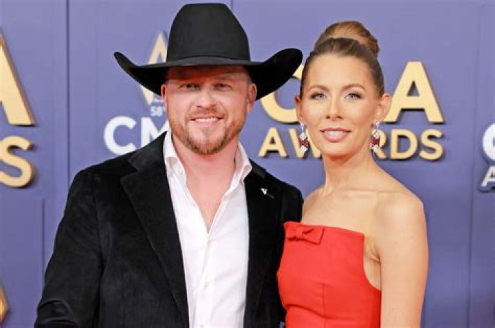 Cody Johnson&rsquo;s Wife All About His Marriage to Brandi Hollywood Life
