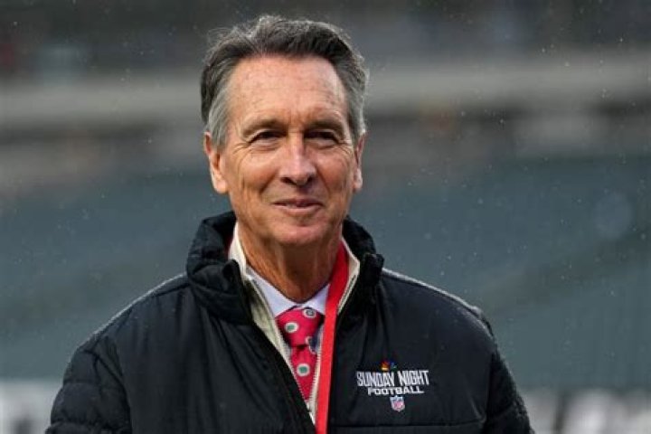 Cris Collinsworth covered up the NFL’s Super Bowl bag job