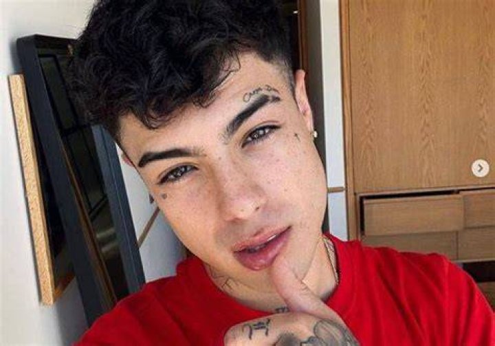 Detenido el tiktoker Naim Darrechi