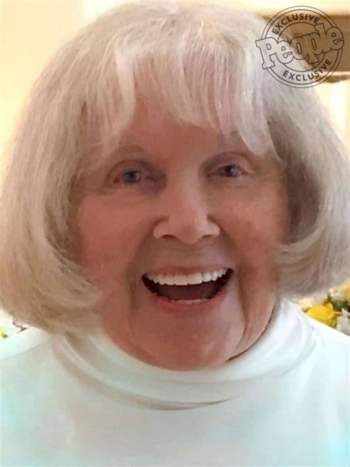 Doris Day dies at 97 Cause of death linked to pneumonia