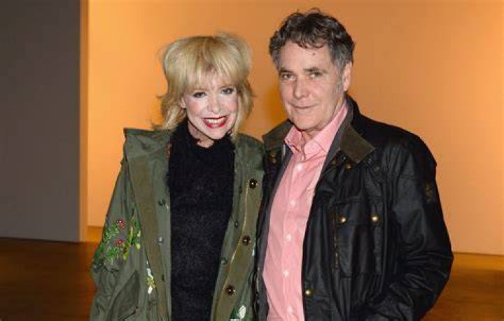 Edward Grinnan Wife, Julee Cruise Husband, Wiki, Age, Children, Family
