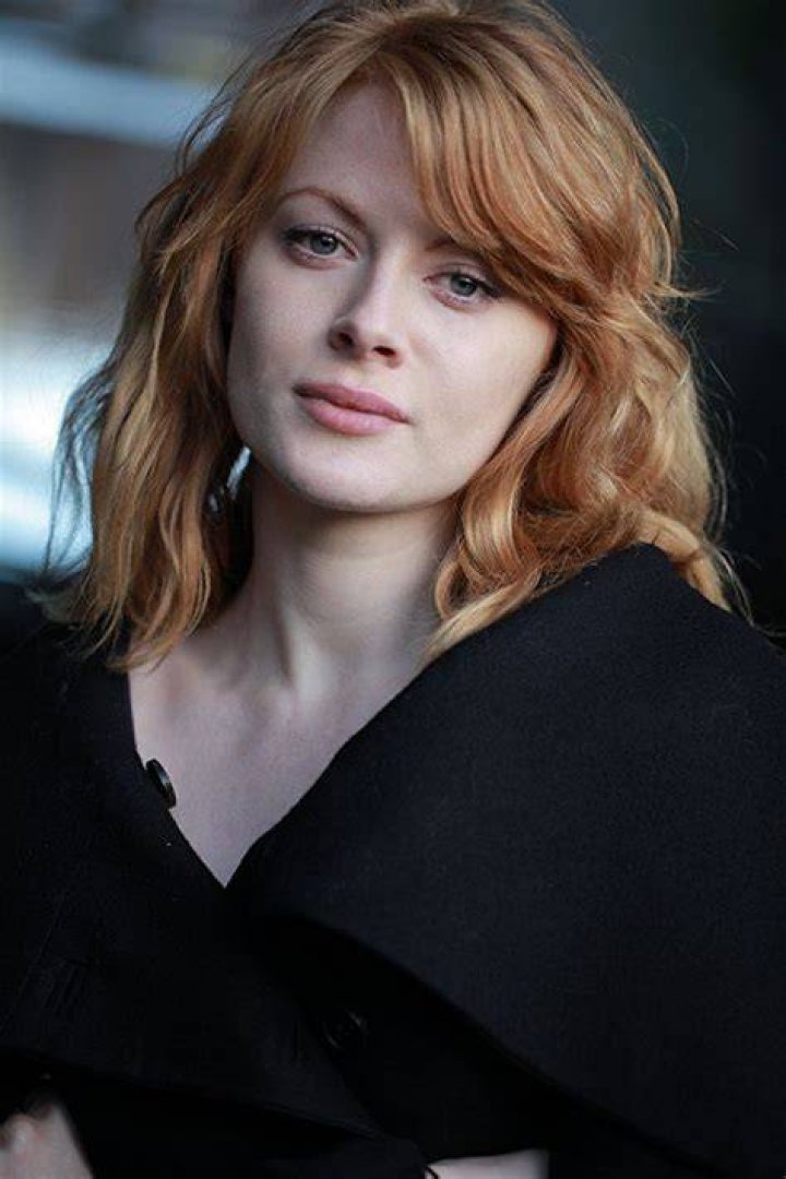 Emily Beecham Biography, Height & Life Story Super Stars Bio