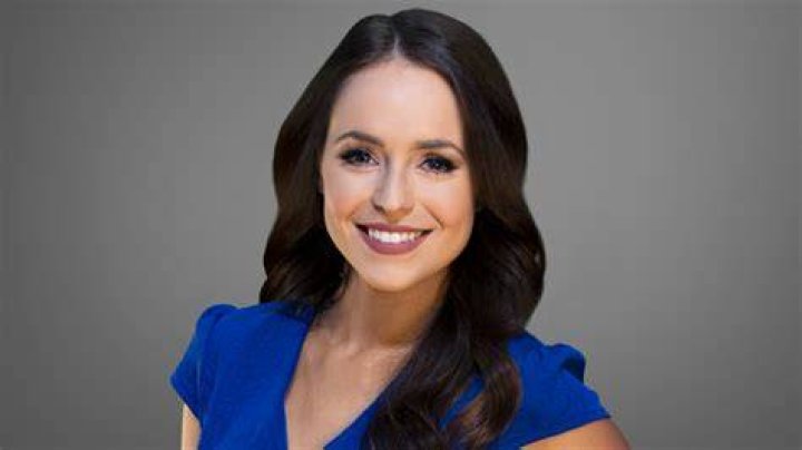 Emily Proud Biography, Age, Family, Height, Marriage, Salary, Net Worth