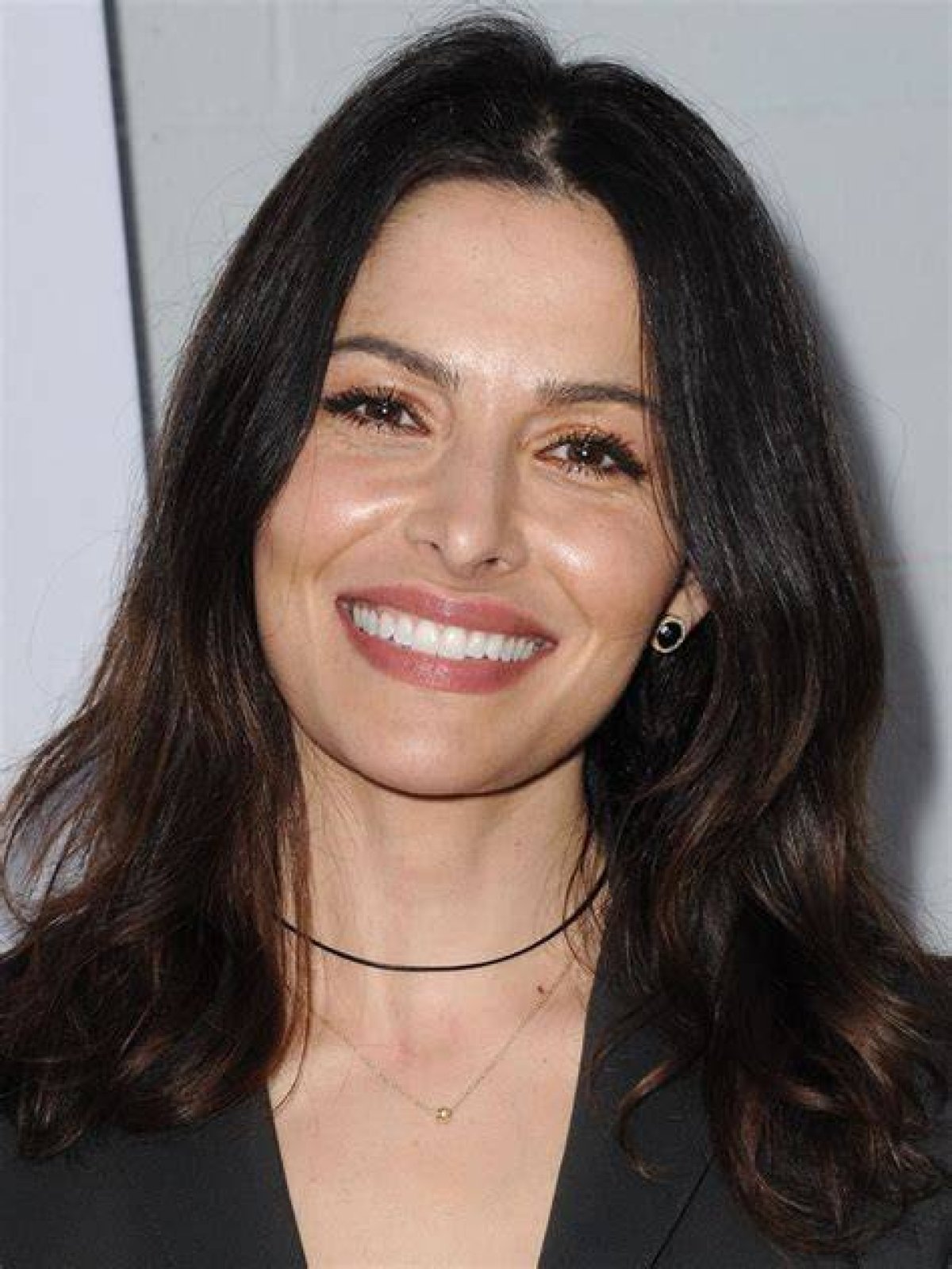 Exploring the Captivating Images of Sarah Shahi: a Visual Journey