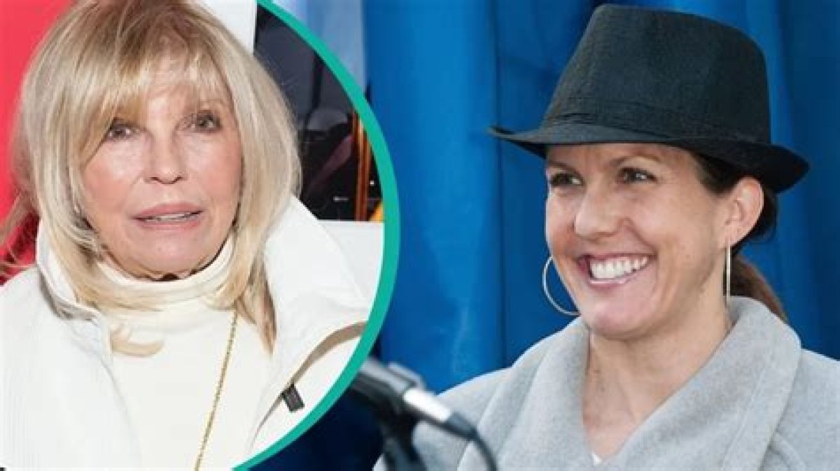 Exploring the Connection: Are Nancy Sinatra and Frank Sinatra Related?