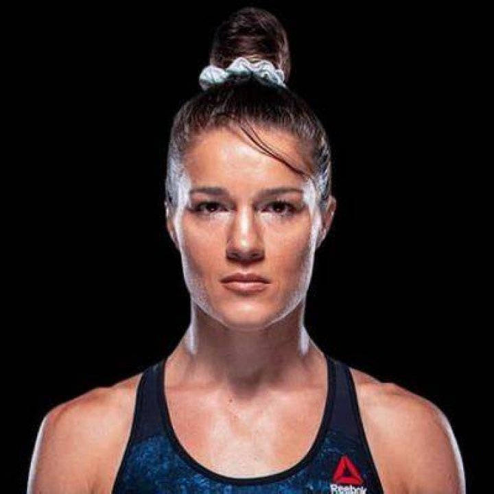 Felice Herrig Bio, Age, Net Worth, Single, Facts, Height