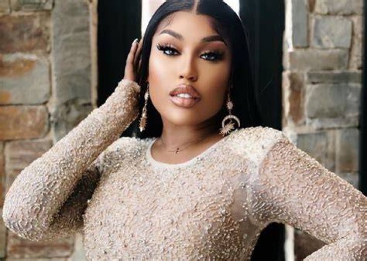 Ghanaian Singer, Fantana Shares Weird Photo Of Herself And It's Someway