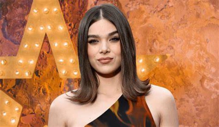 Hailee Steinfeld Age, Height, Net Worth, Husband, Boyfriend, Career