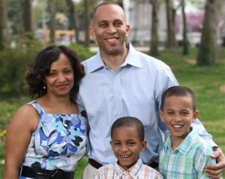 Hakeem Jeffries Wife Is He Married? WorldWire