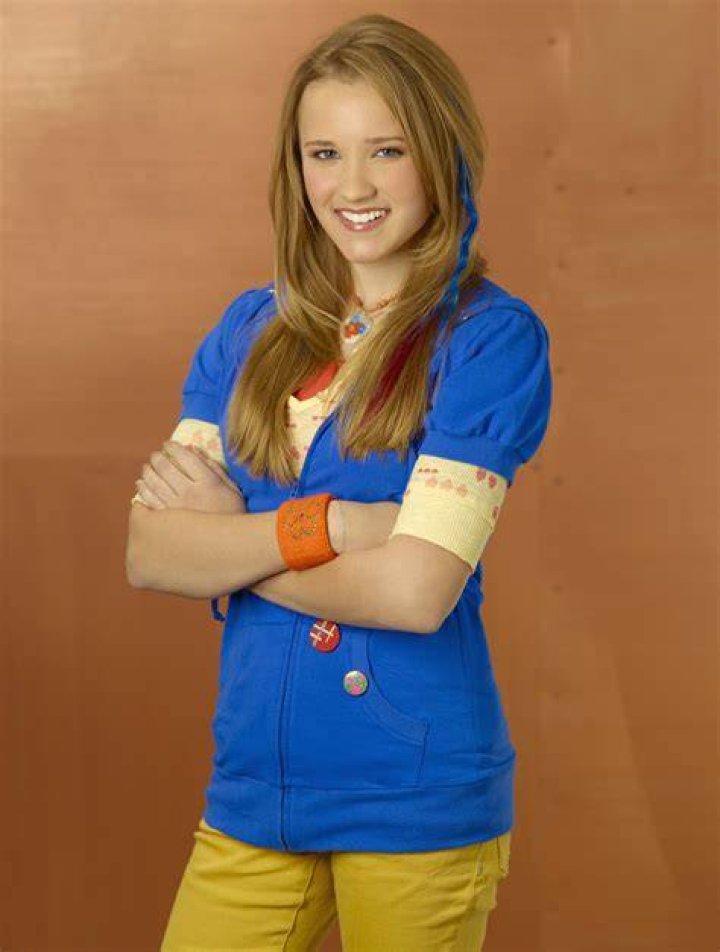 Hannah Montana Lilly / Hannah Montana Miley And Lilly Go To College
