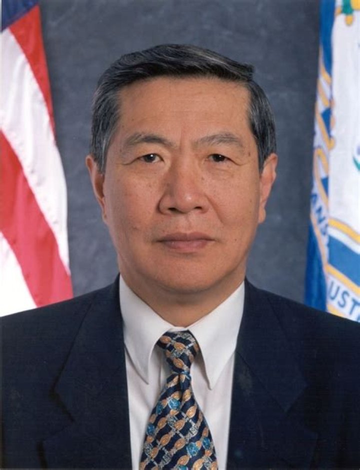 Henry Lee (forensic scientist) Complete Biography with [ Photos