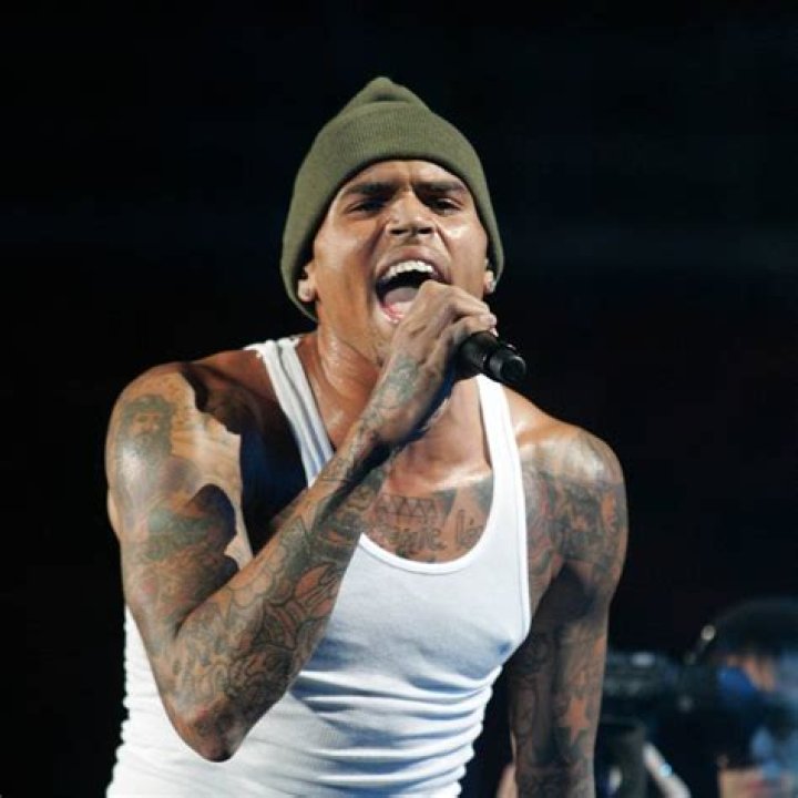 How Much Money Chris Brown Makes From Music Net Worth Naibuzz