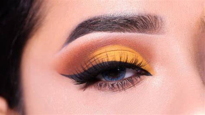 How To Make Yellow Eyeshadow Fashion Makeup Bright Yellow Eyeshadow