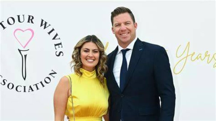 Is Amanda Balionis Still Married? Unveiling The Personal Life Of The