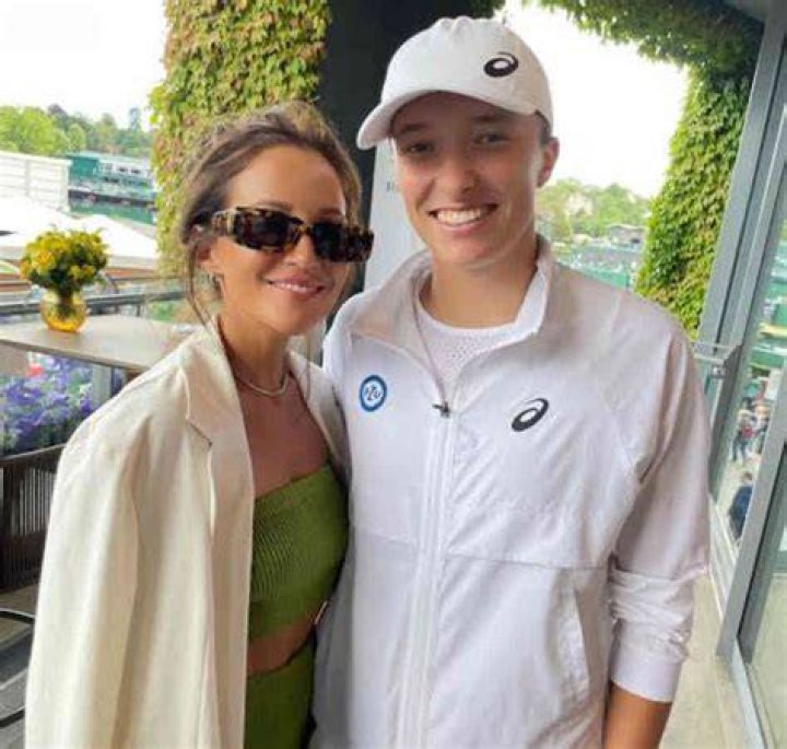 Is Iga Swiatek Married? Tennis Star's Husband, Relationship & Dating Life