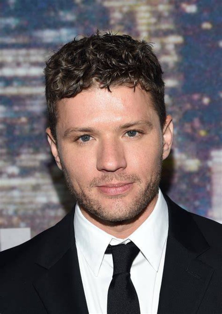 Is Ryan Phillippe's ex Alexis Knapp pregnant with his child? CBS News