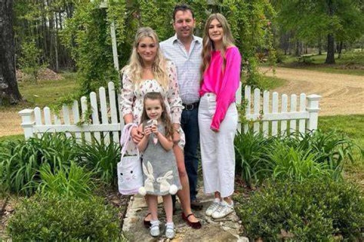 Jamie Lynn Spears Shares Daughters' First Day of School Photos