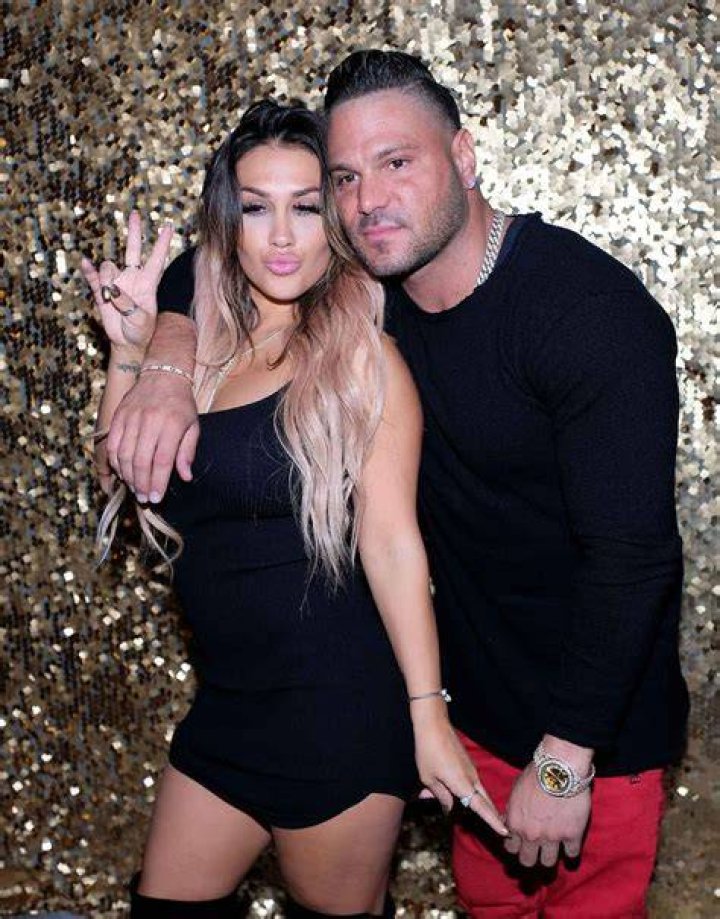 Jen Harley Celebrated National Boyfriend Day With Ronnie Hours Before