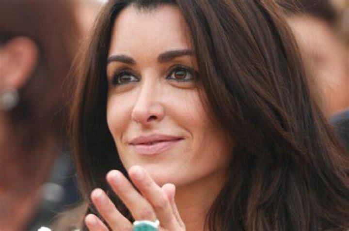 Jenifer d&eacute;voile les premi&egrave;res secondes du clip de son nouveau single