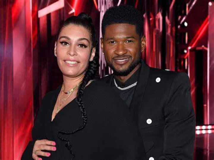 Jenn Goicoechea Is Usher's Girlfriend and Mom to 2 of His Children