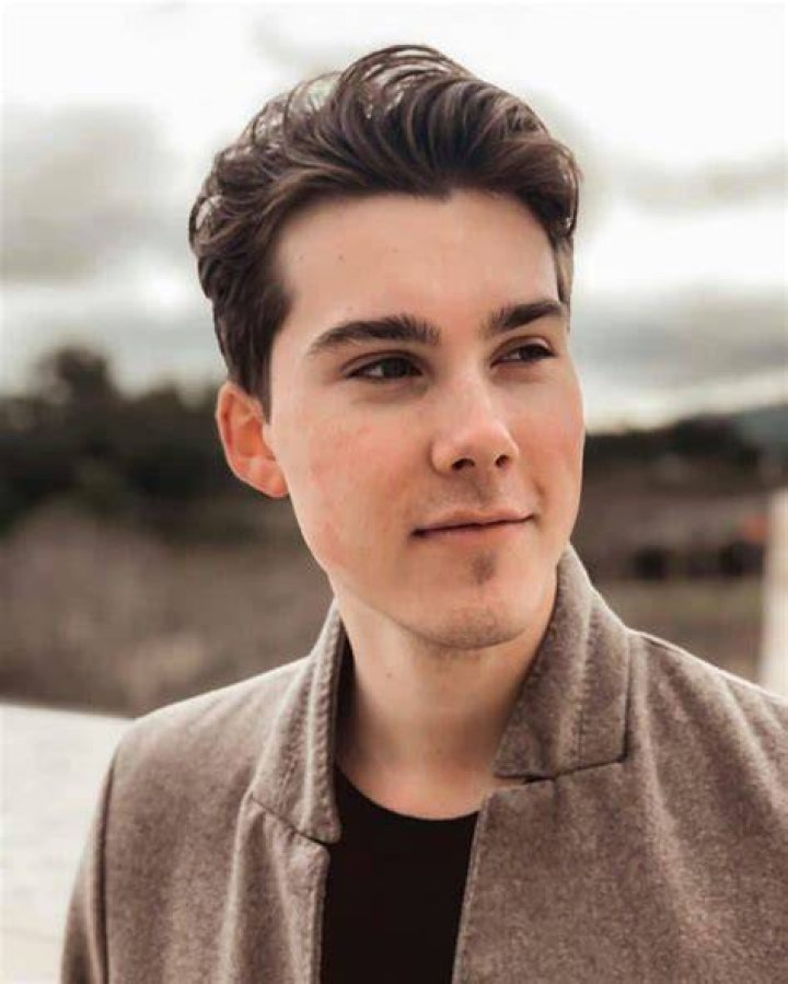 Jeremy Shada Biography Net Worth, Age, Height, Wife, Wedding, Merch