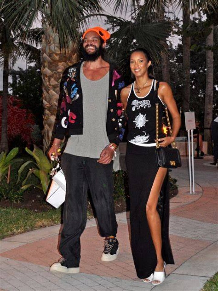 Joakim Noah and Lais Ribeiro get married, the festivities begin