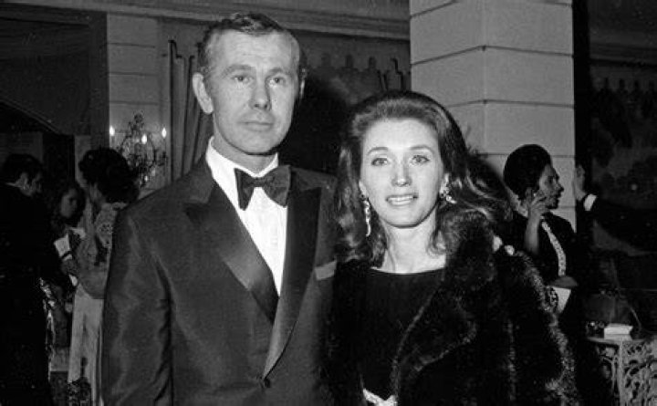 Joanne Carson, 83, Dies; Talk Show Host and Johnny Carson&rsquo;s Second Wife