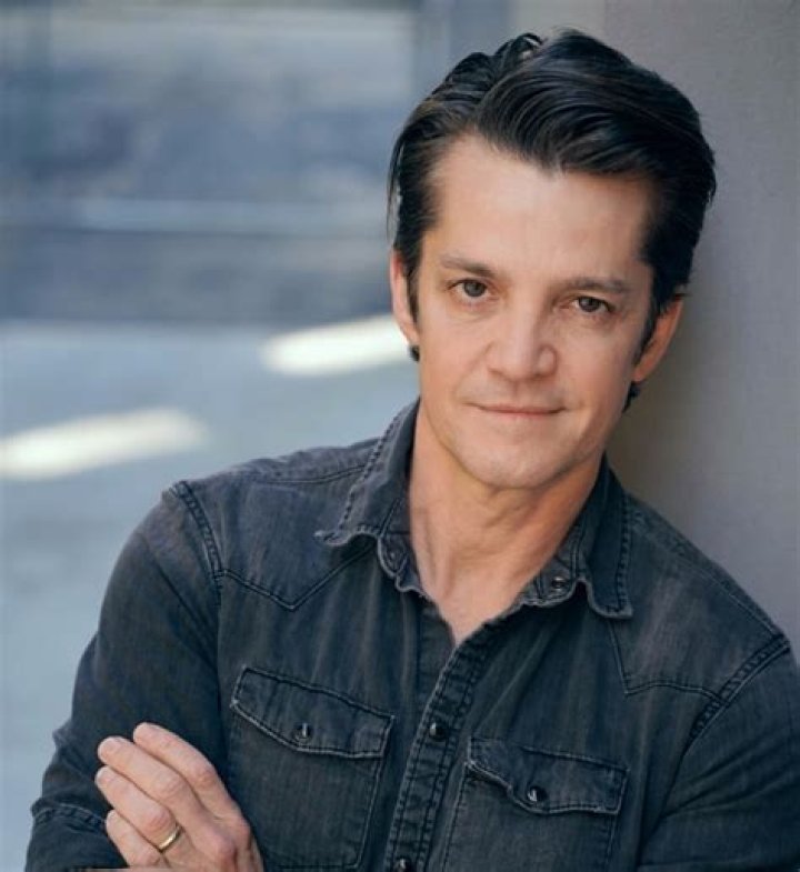 Jonathan Del Arco Age, Net Worth, Husband, Family and Biography