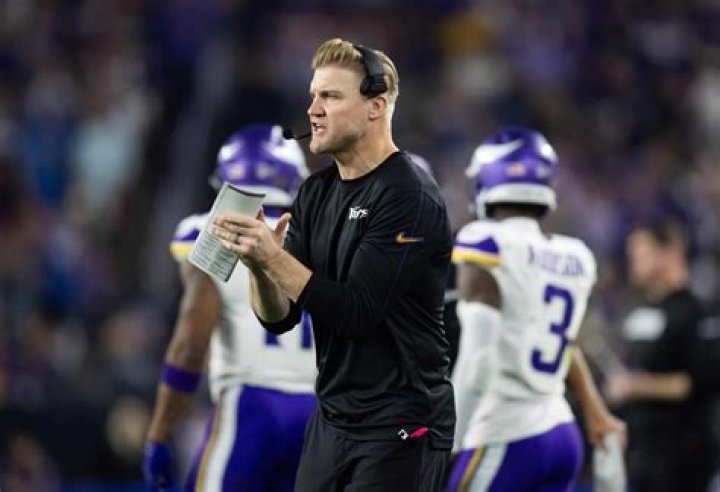 Josh Hingst hired as Vikings strength and conditioning coach